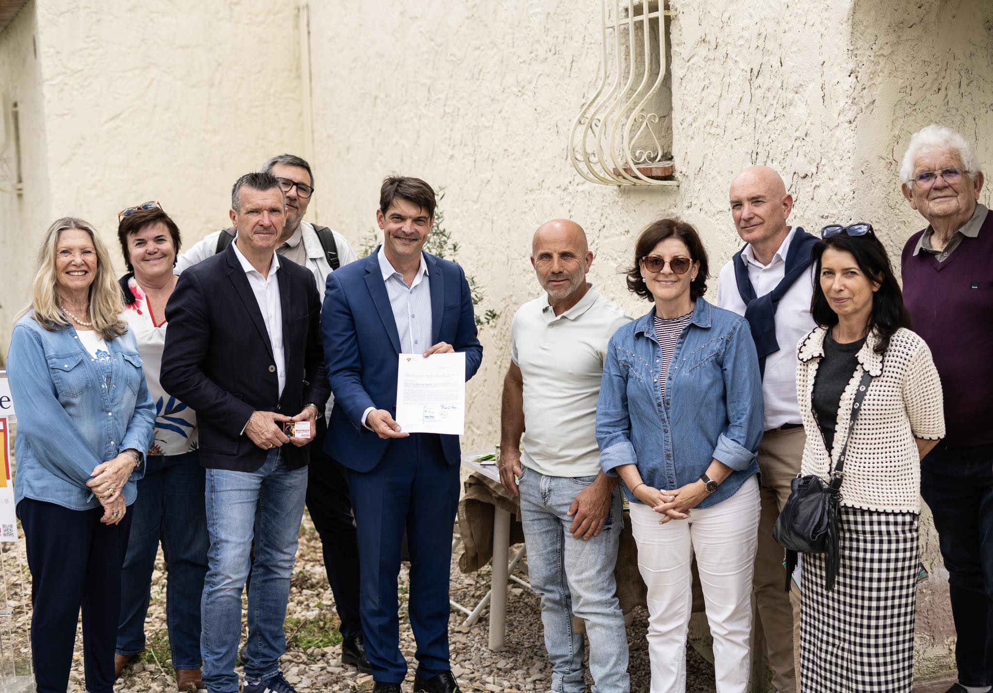 photo de la visite du maire de grasse chez marc rebuffo